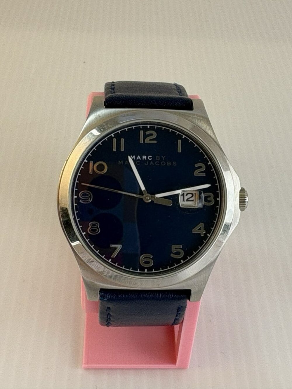 Marc Jacobs MJ8670 Jimmy Blue Dial Navy Blue Leather Strap Men's Watch AS IS